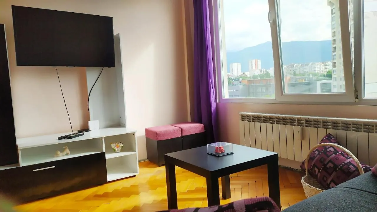 Lovely City Center 1Bd, 1Bt Apartment Sofía